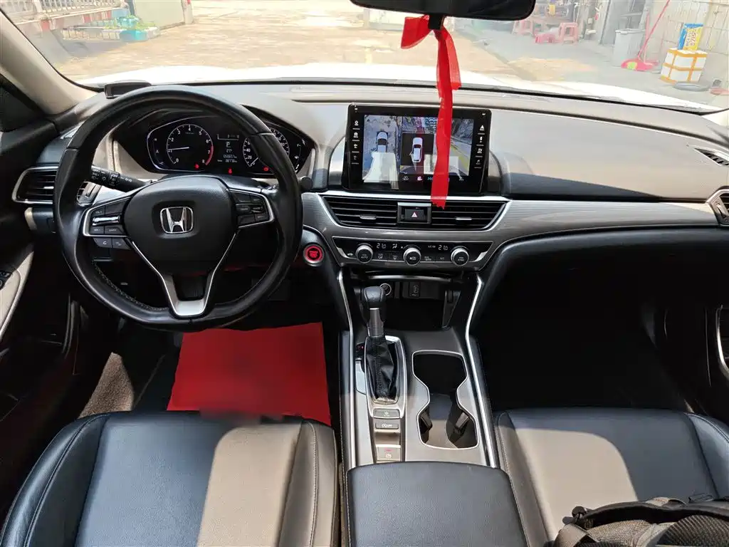 Honda Accord 2021 — фото 10