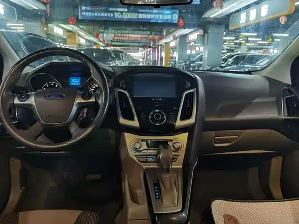 Ford Focus 2013