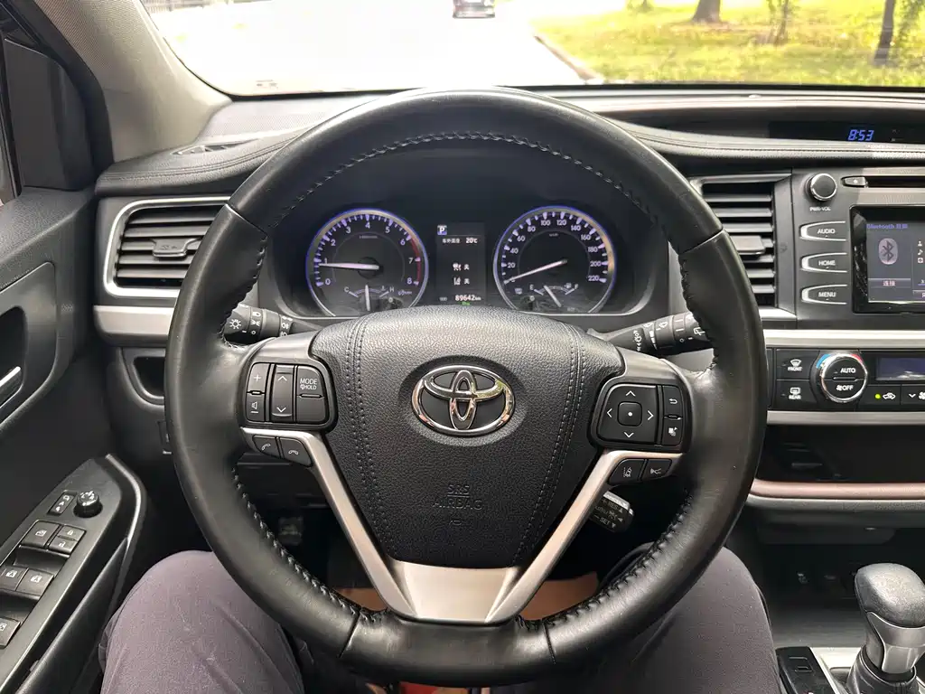 Toyota Highlander 2020 — фото 10