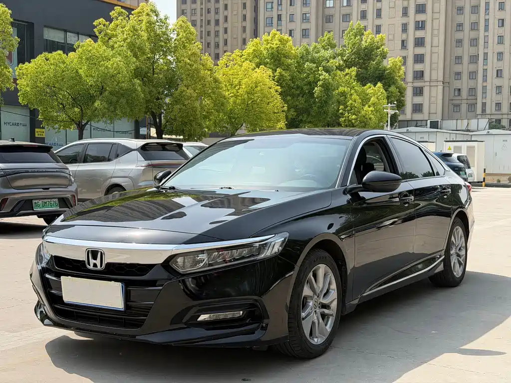 Honda Accord 2019 — фото 1