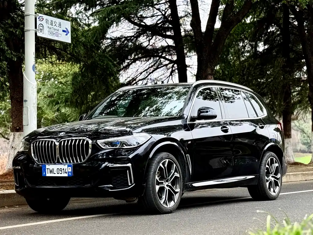 BMW X5 2023 — фото 1