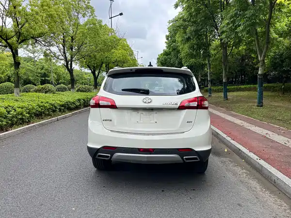 BAIC Shenbao X65 2015