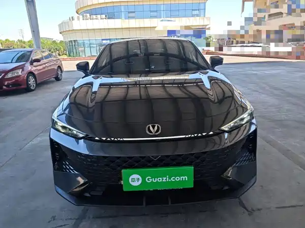 Changan UNI-V 2025