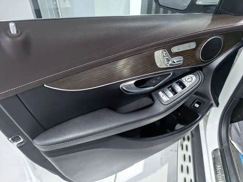Mercedes-Benz GLC 2022