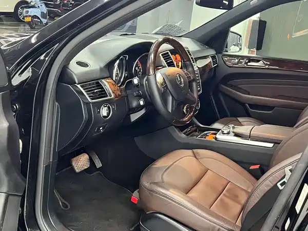 Mercedes-Benz M-Class 2014