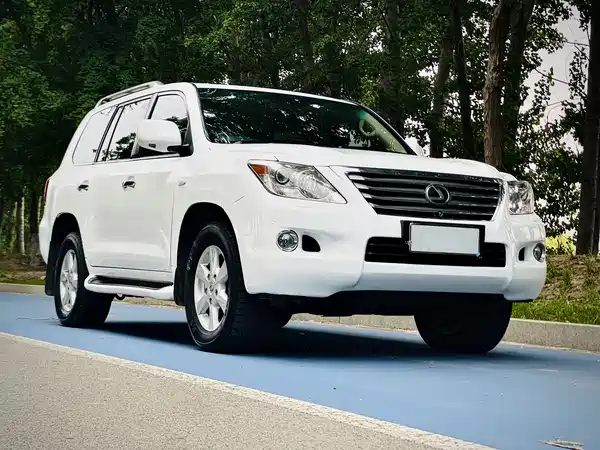 Lexus LX 2009