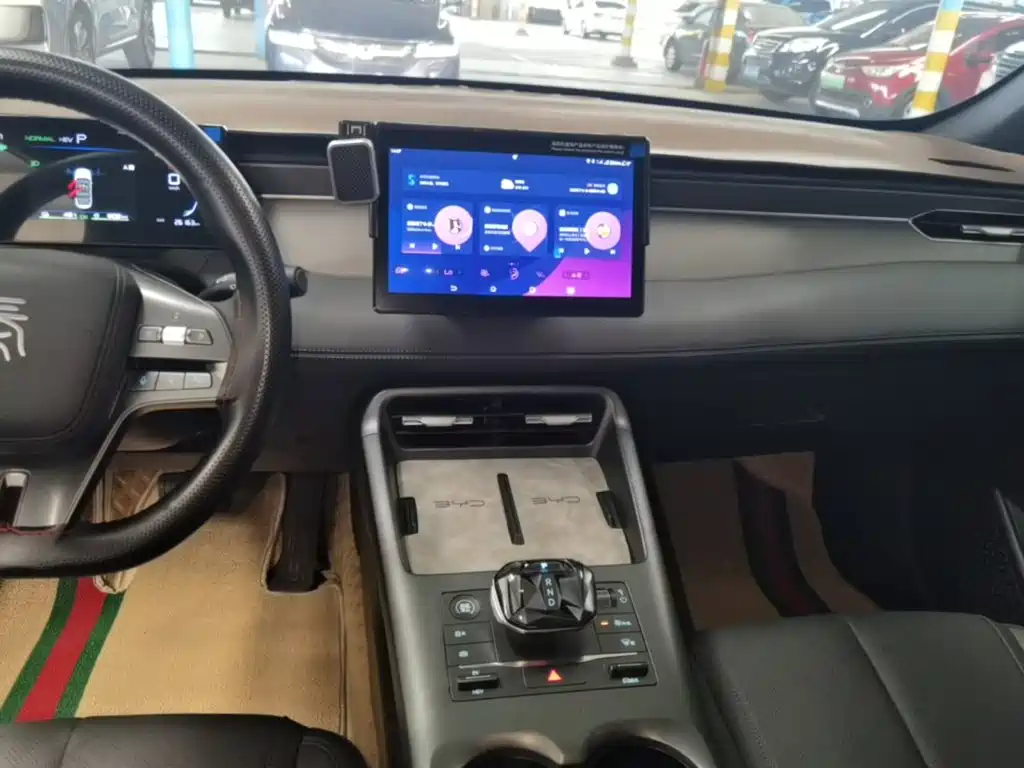 BYD Qin PLUS 2025 — фото 13