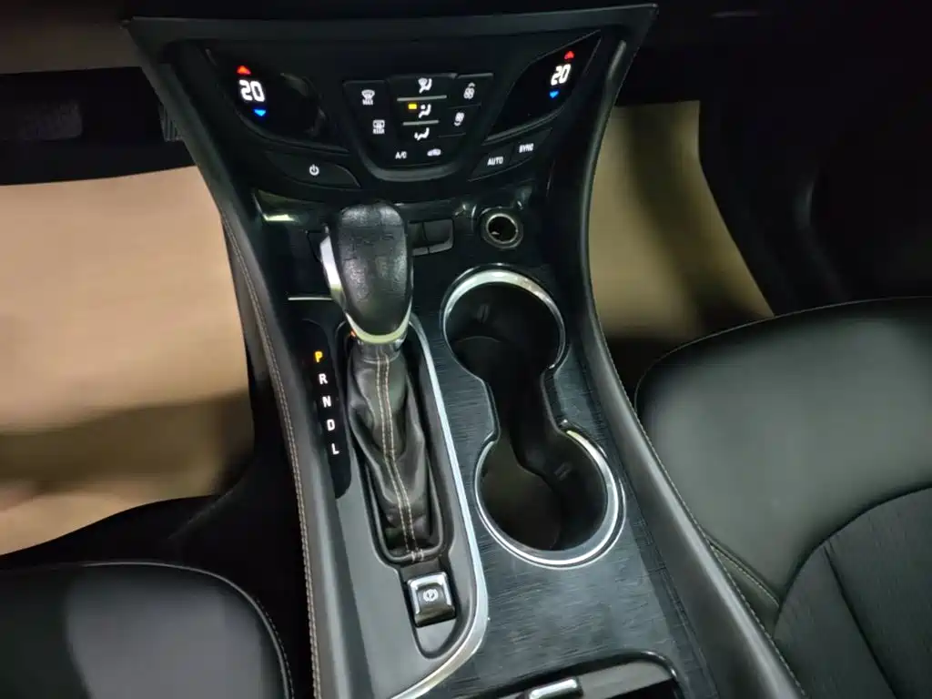Buick Envision Plus 2017 — фото 14
