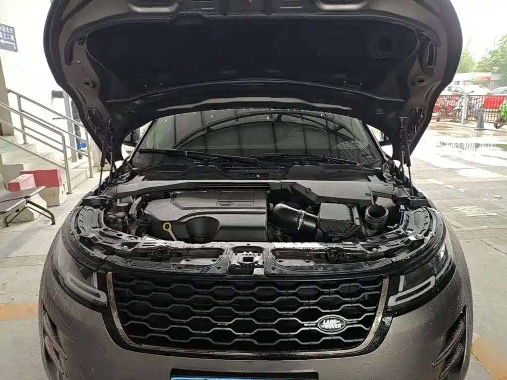 Land Rover Evoque 2022 — фото 20