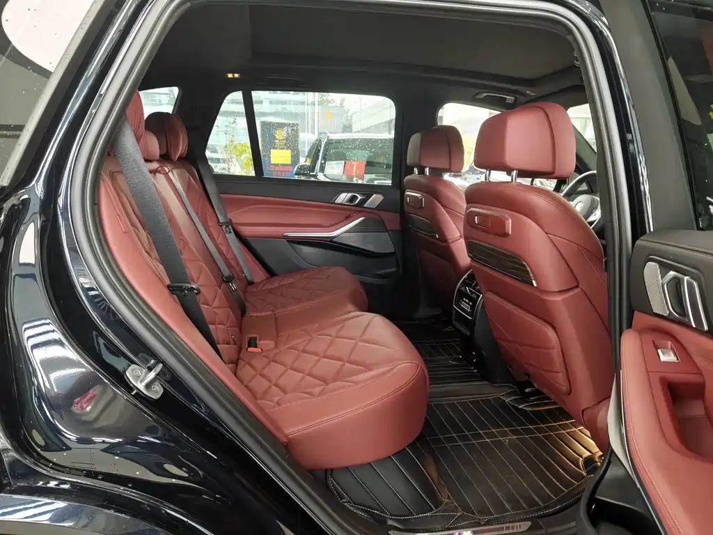 BMW X5 2025 — фото 11