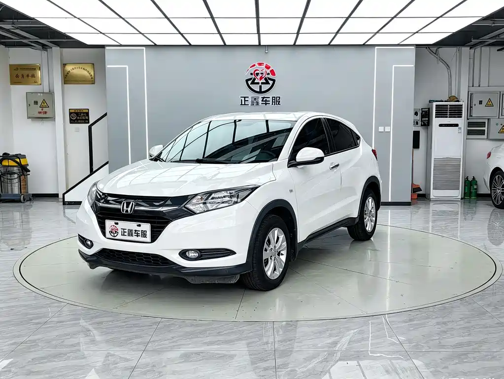 Honda Vezel 2015