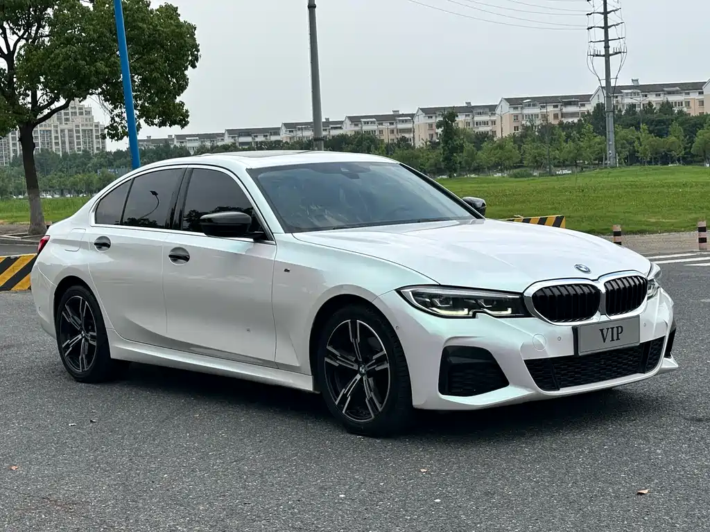 BMW 3 Series 2021