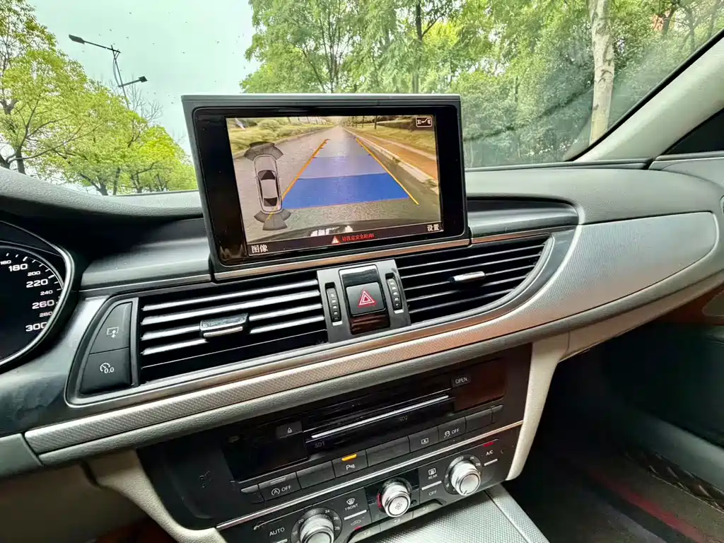 Audi A6L 2016