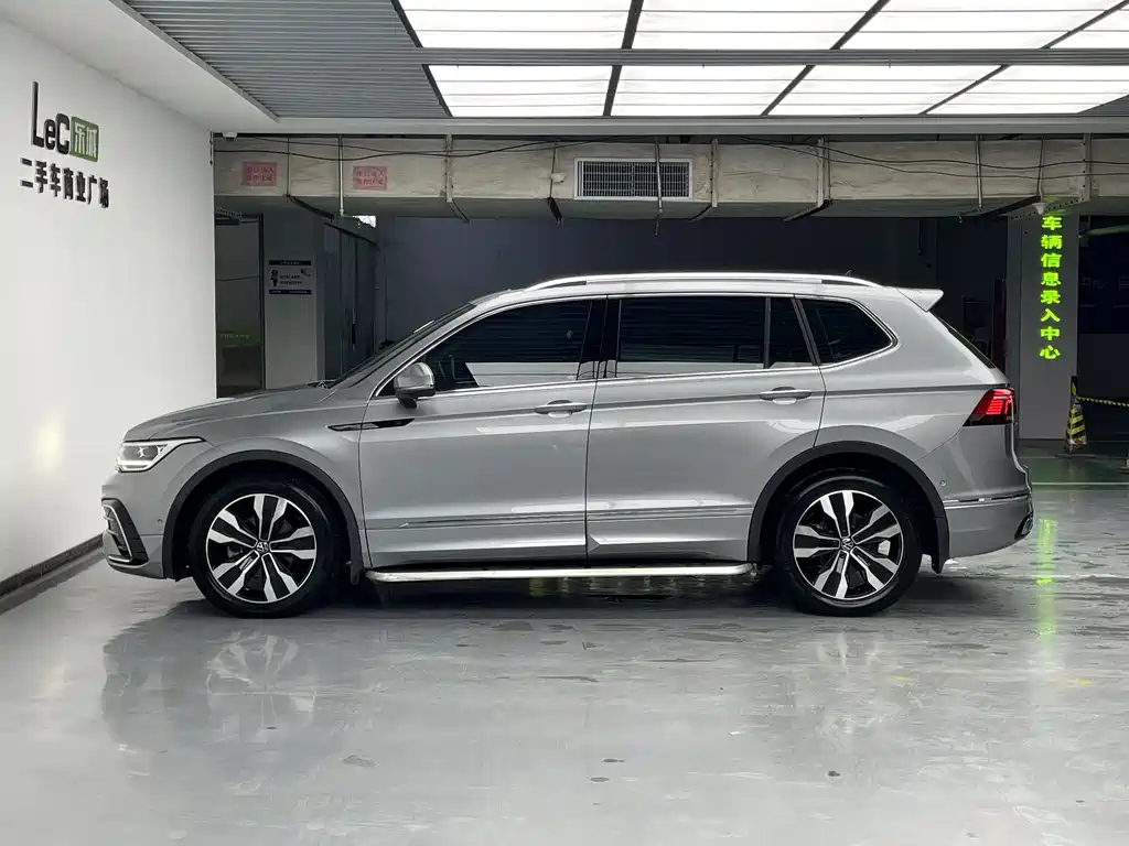 Volkswagen Tiguan L 2022 — фото 7