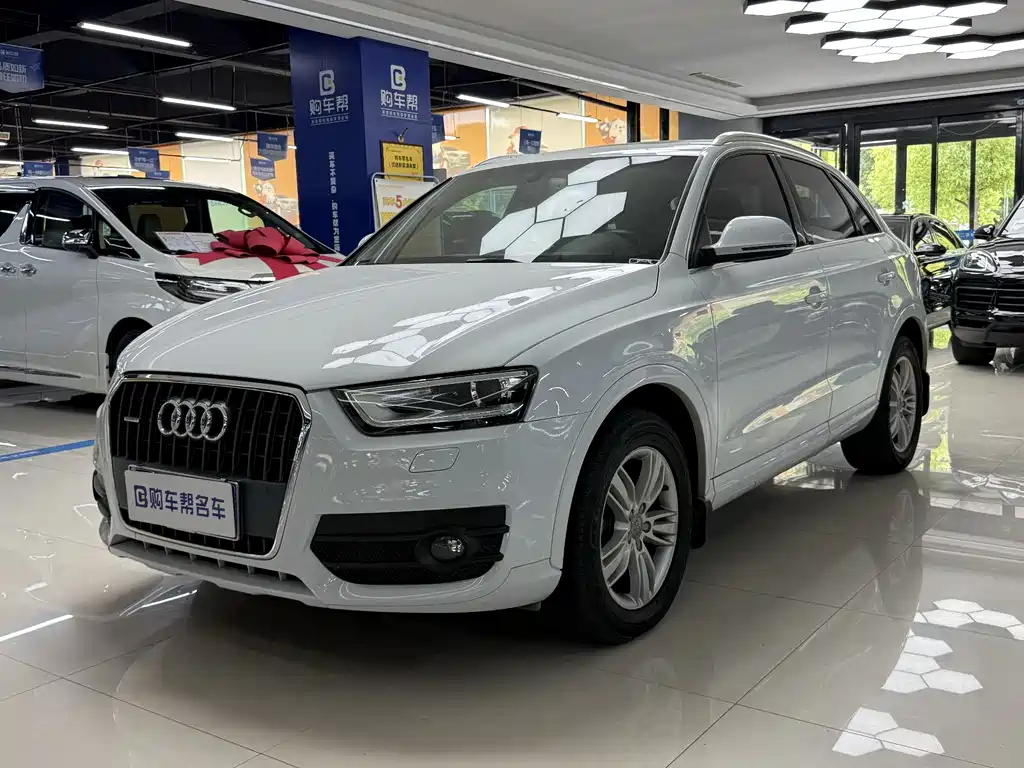 Audi Q3 2016 — фото 1