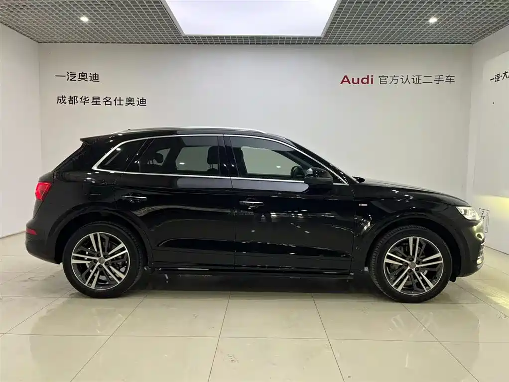 Audi Q5L 2020 — фото 3