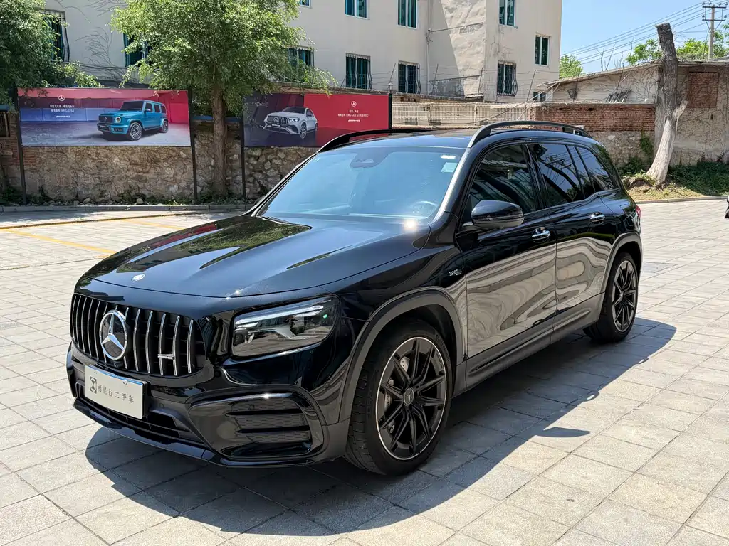 Mercedes-Benz GLB AMG 2025