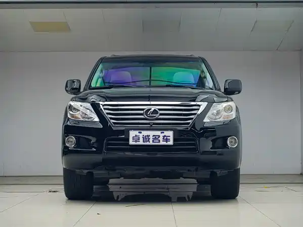 Lexus LX 2009