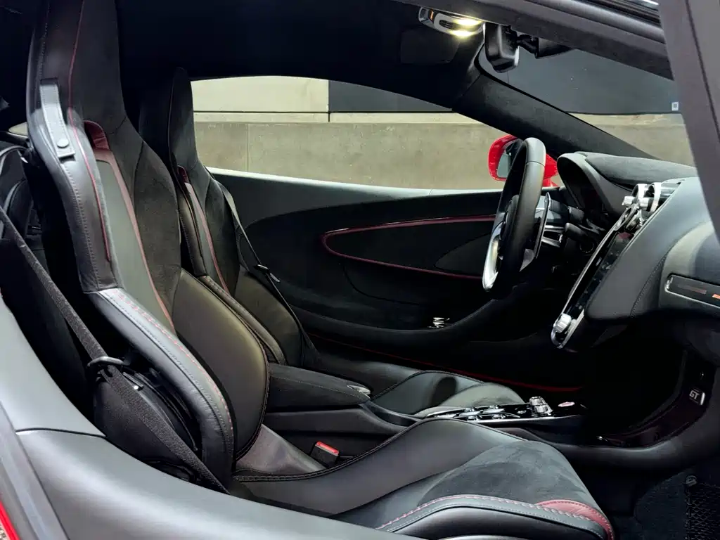 McLaren GT 2022 — фото 18