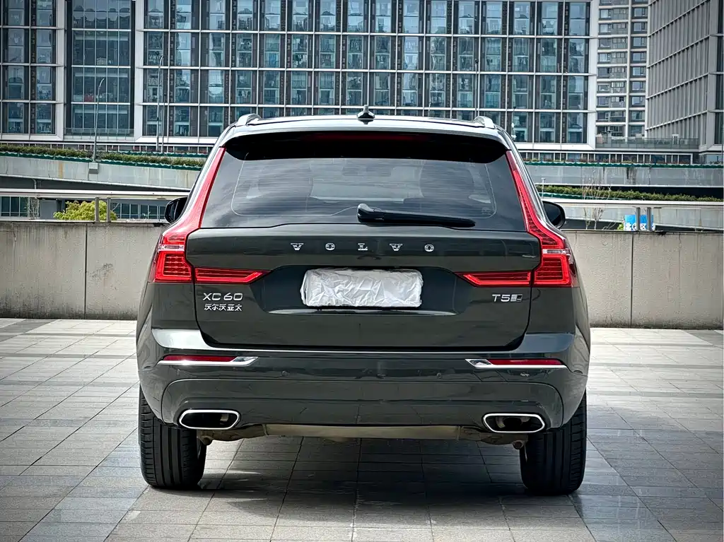 Volvo XC60 2020 — фото 6