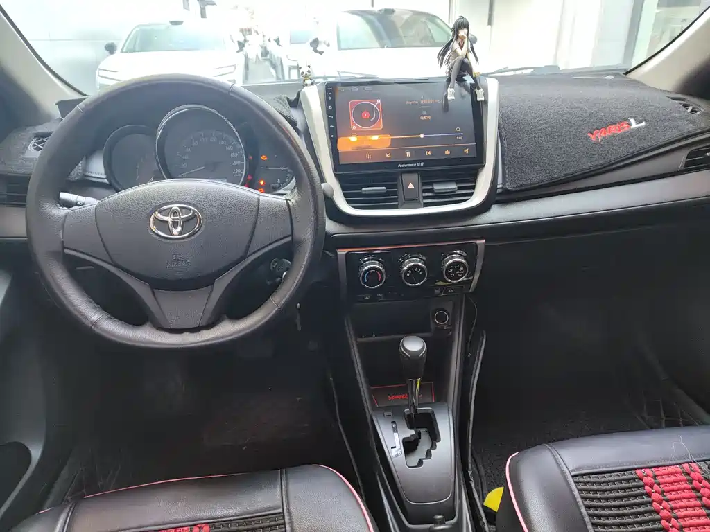 Toyota Yaris L 2019 — фото 4