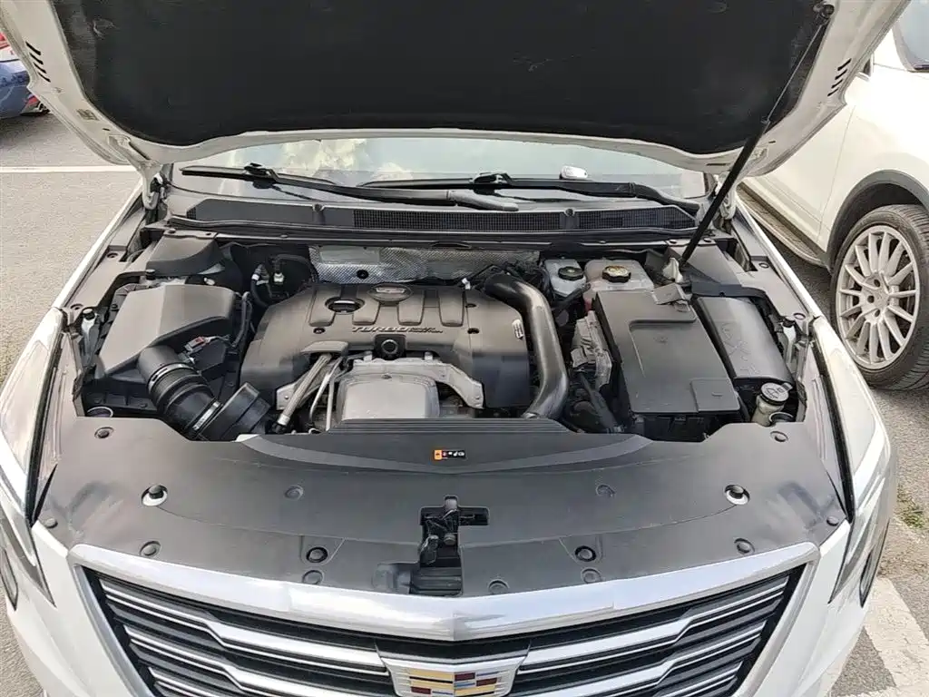 Cadillac XTS 2018 — фото 20