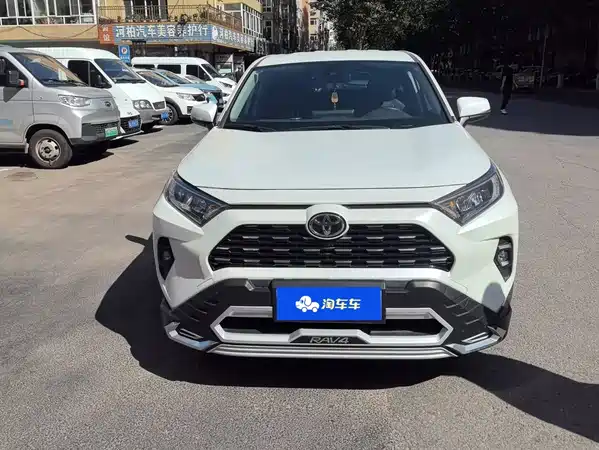 Toyota RAV4 2024