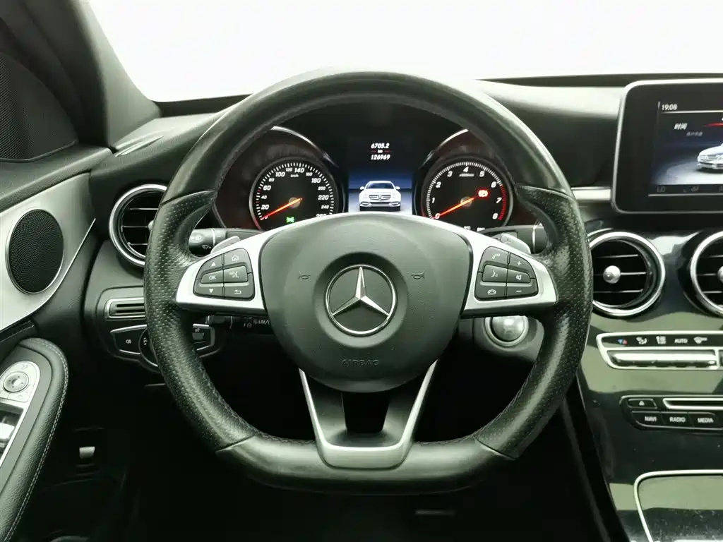 Mercedes-Benz C-Class 2016 — фото 11