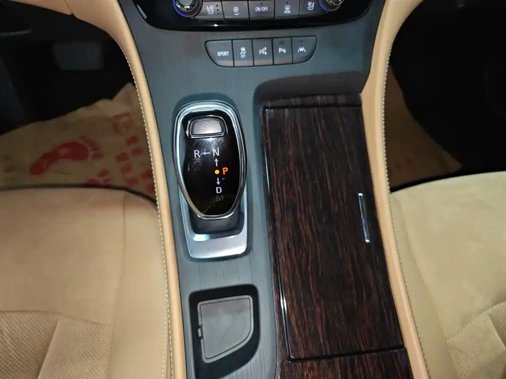 Buick LaCrosse 2019 — фото 14