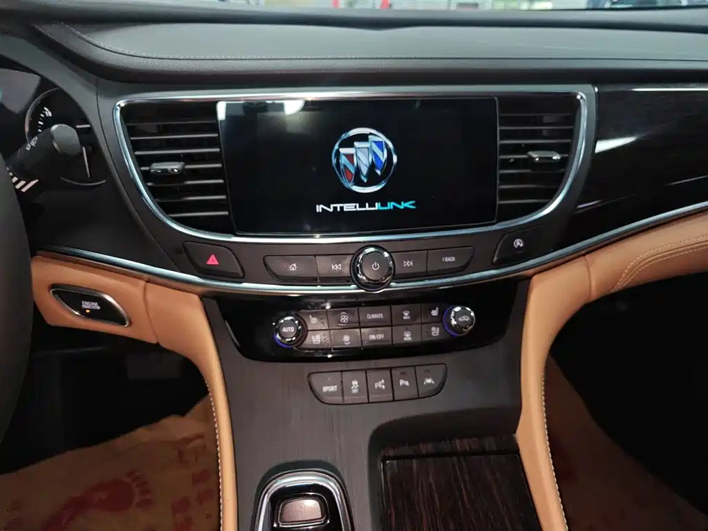 Buick LaCrosse 2019 — фото 13