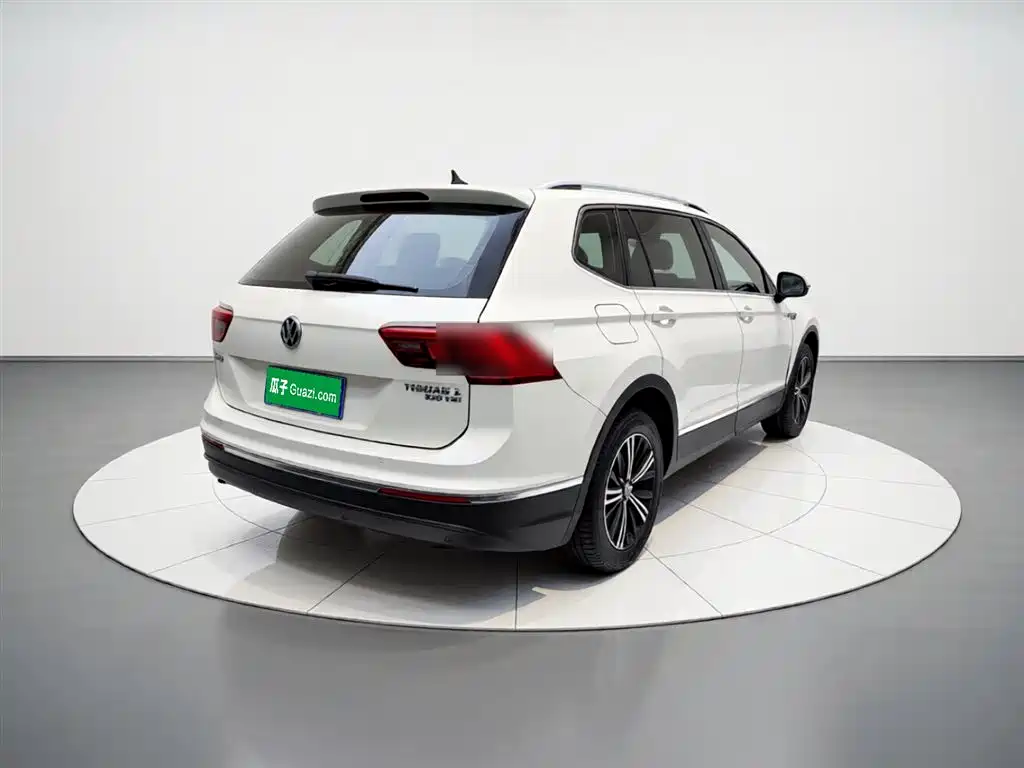 Volkswagen Tiguan L 2019 — фото 7