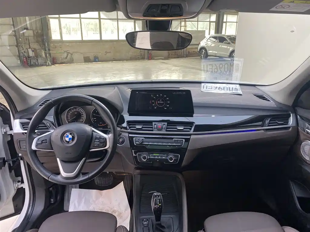 BMW X1 2021 — фото 8