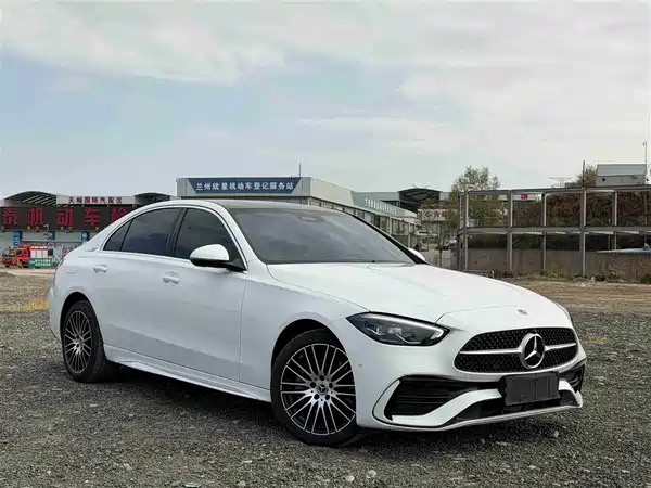 Mercedes-Benz C-Class 2025