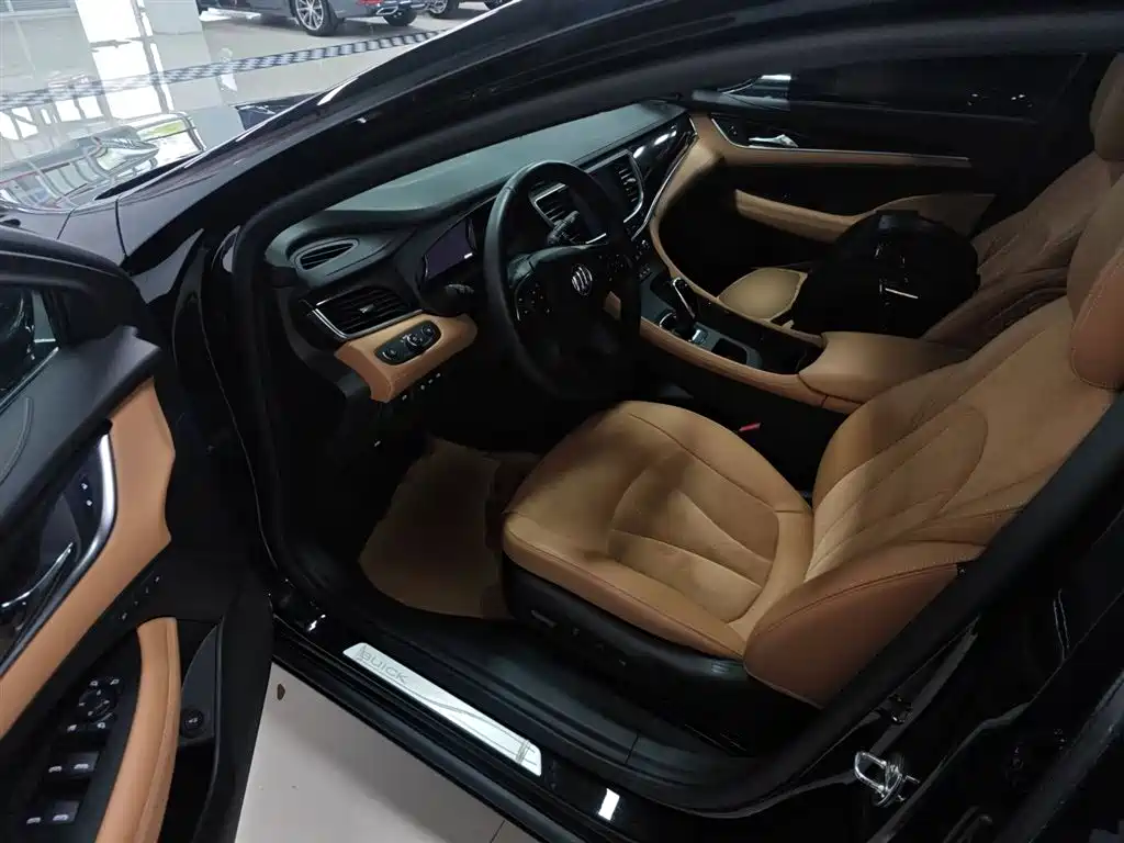 Buick LaCrosse 2019 — фото 16
