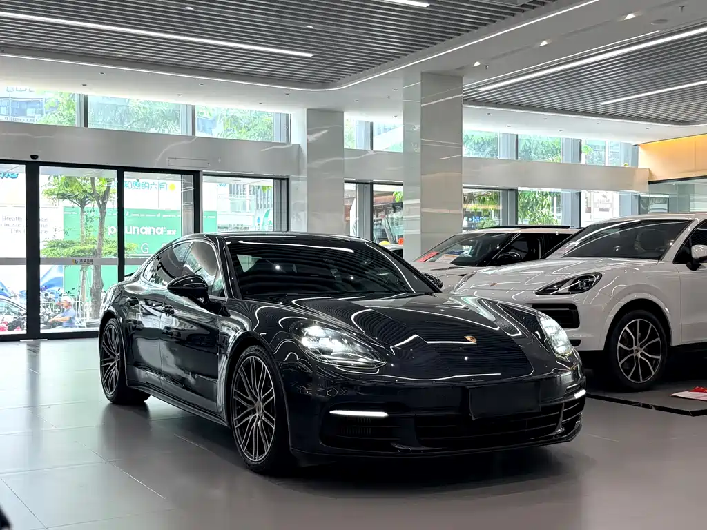 Porsche Panamera 2019 — фото 3