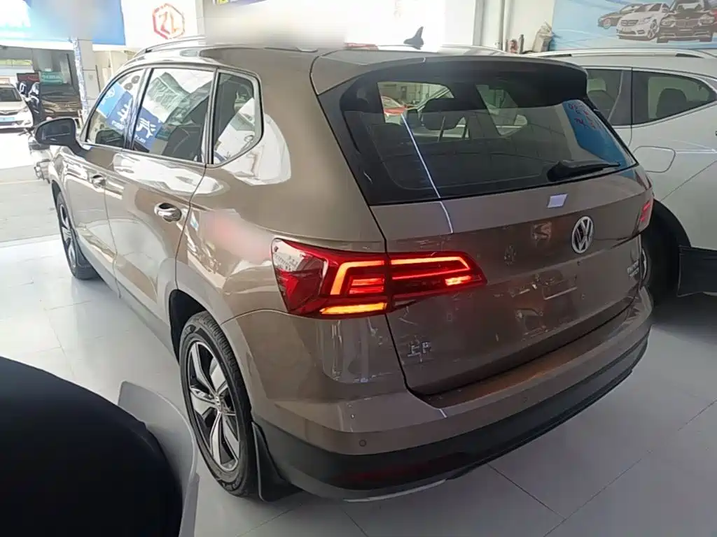Volkswagen Tharu 2019 — фото 5