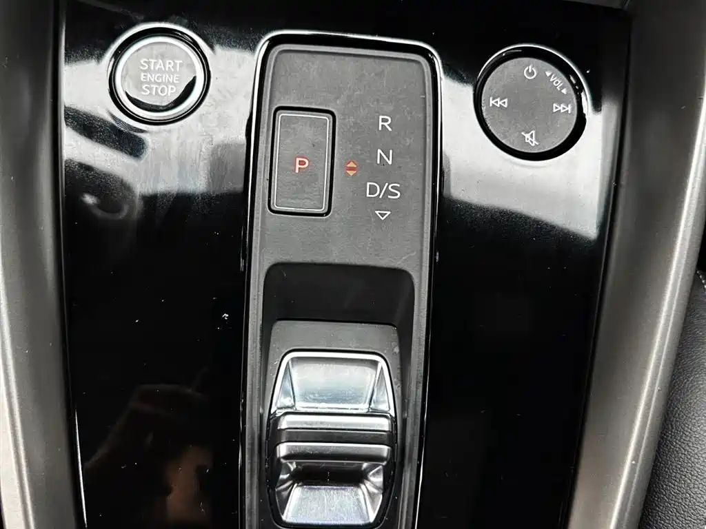 Audi A3 2023 — фото 13