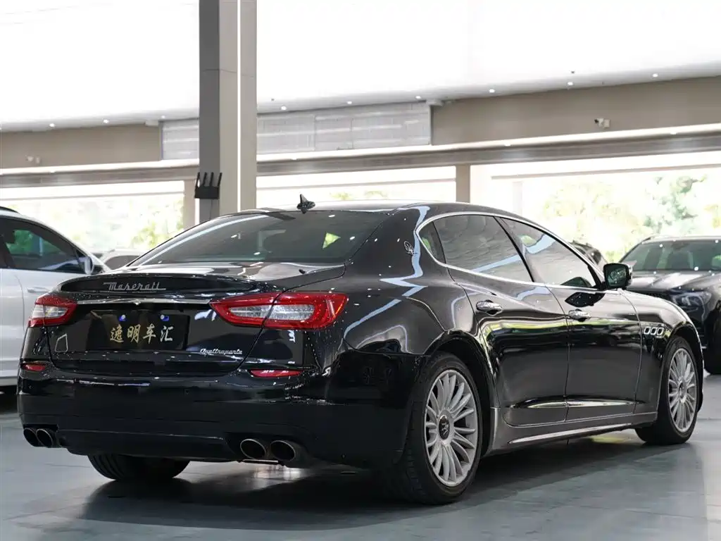Maserati Quattroporte 2015 — фото 6