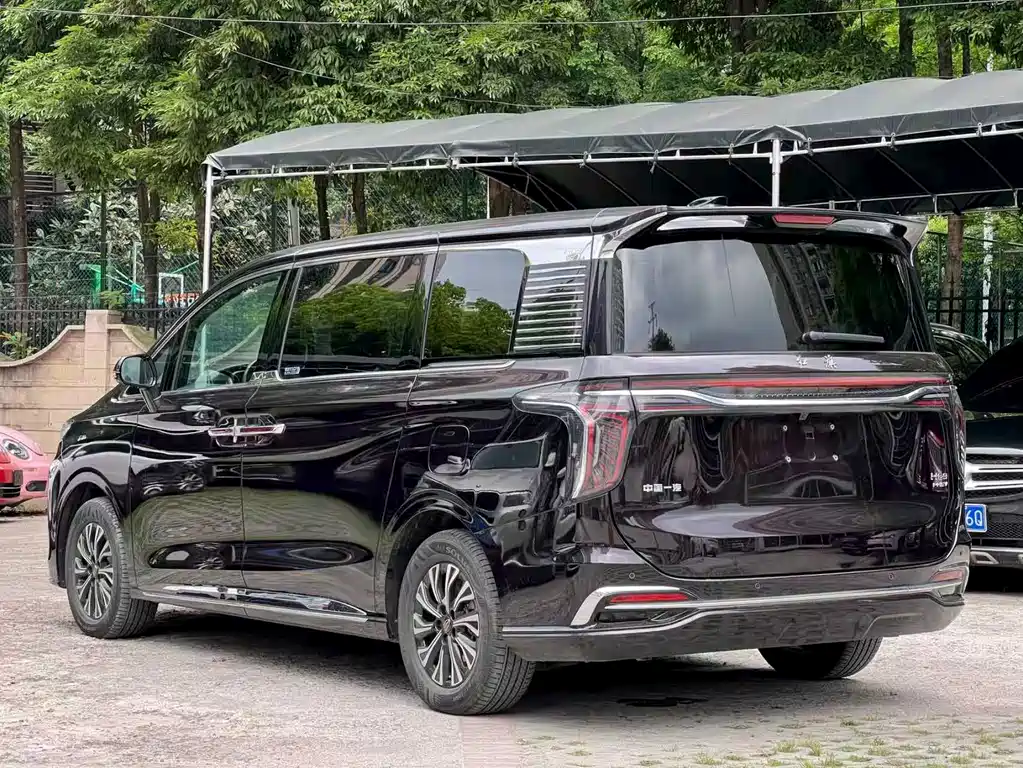 Hongqi HQ9 PHEV 2024 — фото 5