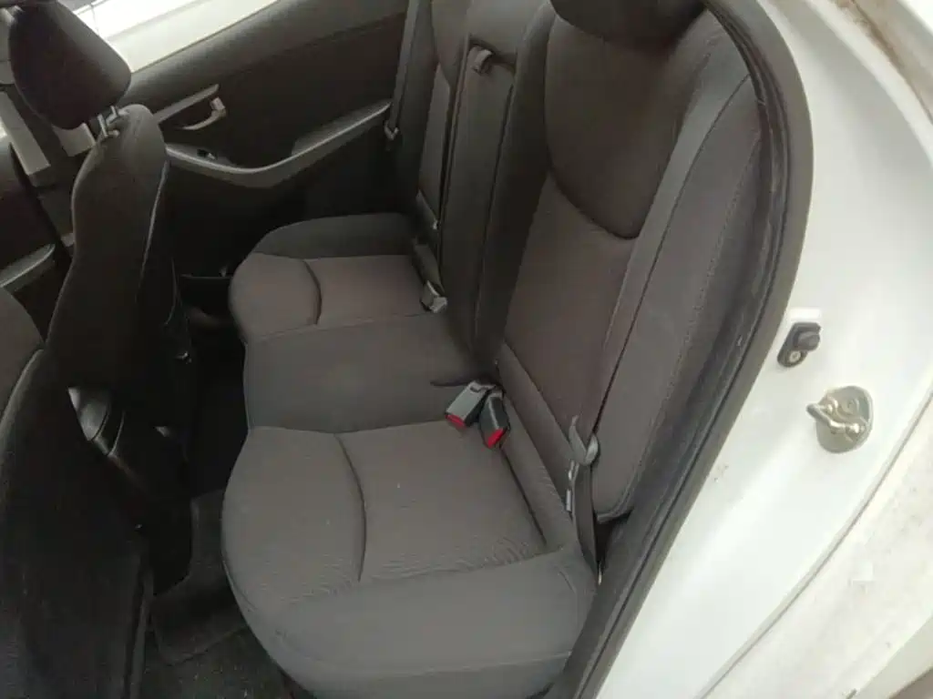 Hyundai Elantra Langdong 2017 — фото 15