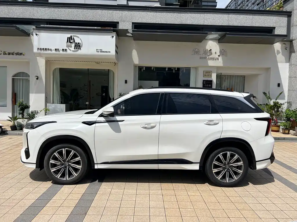 Changan CS75 PLUS 2023 — фото 7