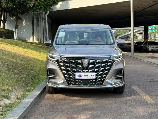 Roewe iMAX8 New Energy 2025