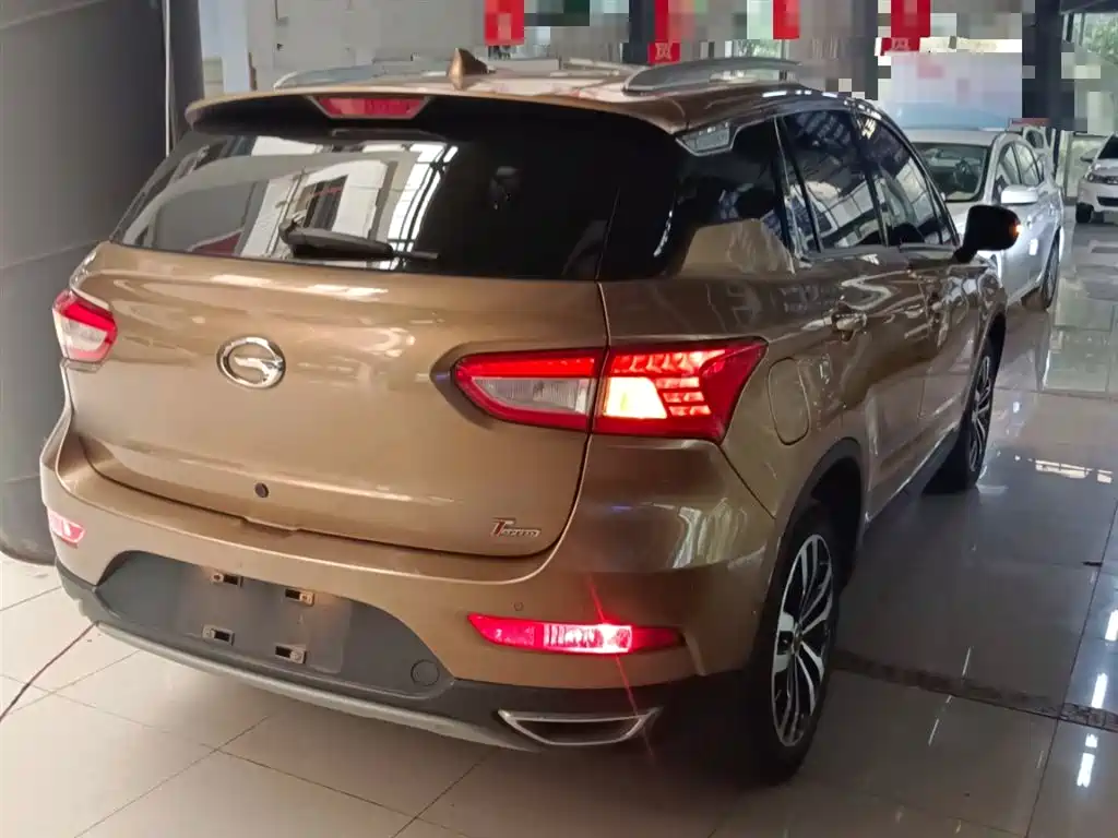 GAC Motor Trumpchi GS4 2015 — фото 7
