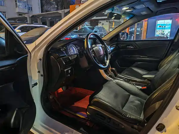 Honda Accord 2015