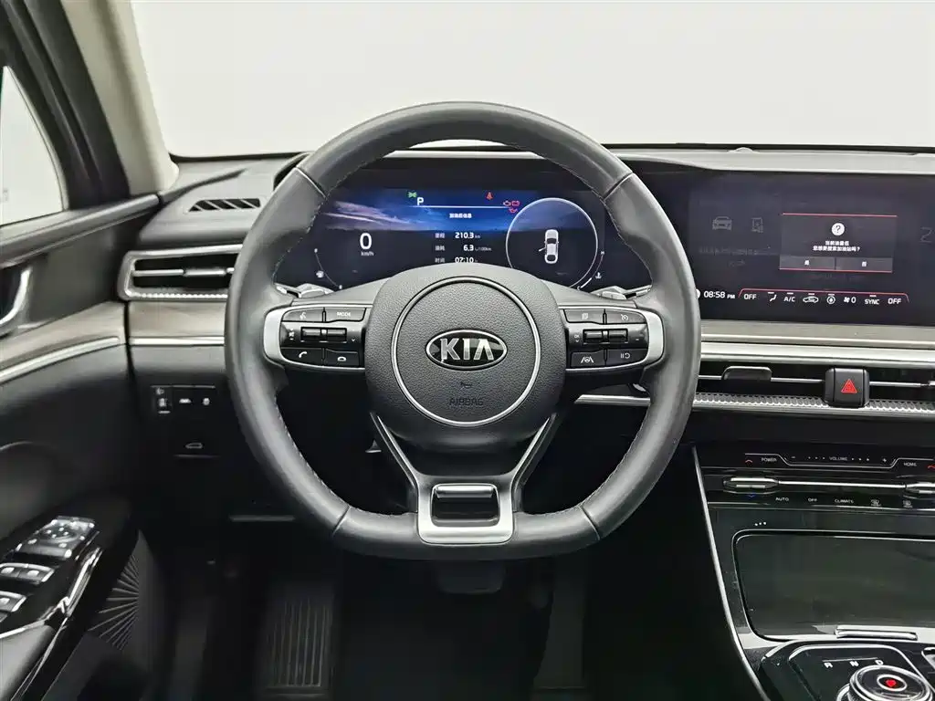 Kia K5 2021 — фото 11