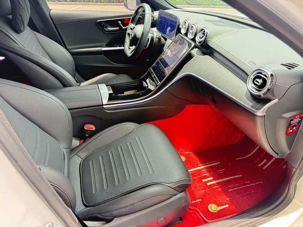 Mercedes-Benz C-Class 2023 — фото 6