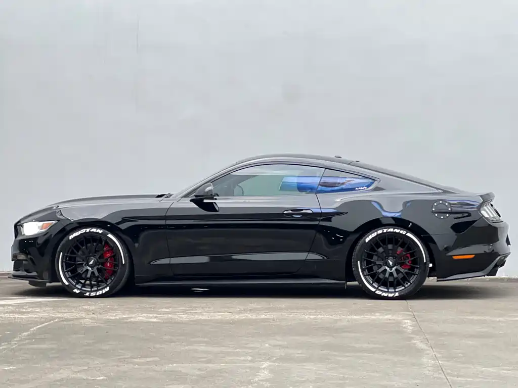 Ford Mustang 2017 — фото 3