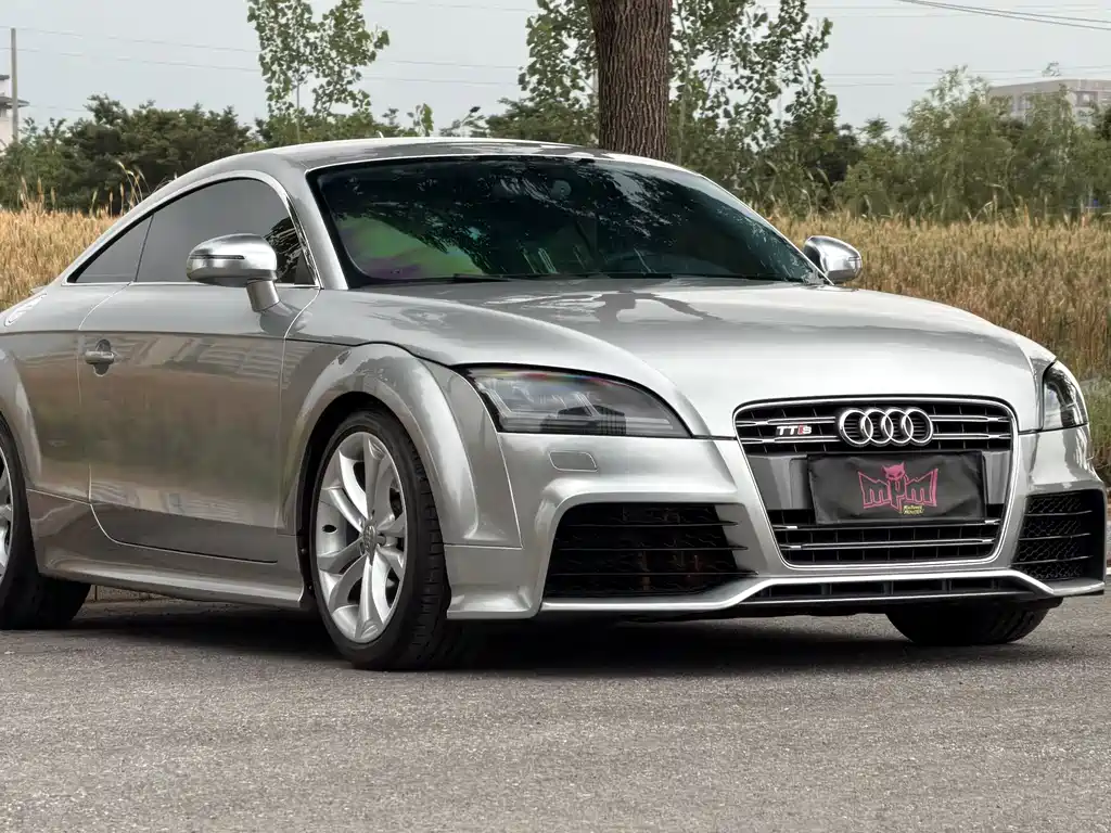 Audi TTS 2015 — фото 3