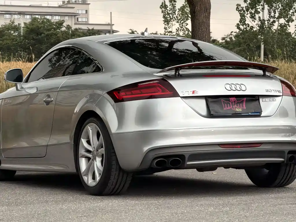 Audi TTS 2015 — фото 5