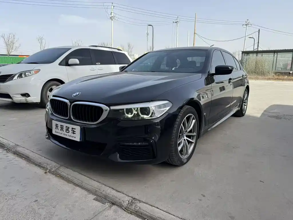 BMW 5 Series 2019 — фото 1